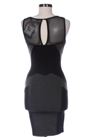 Рокля Kikiriki, Размер S, Цвят Многоцветен, Цена 39,00 лв.