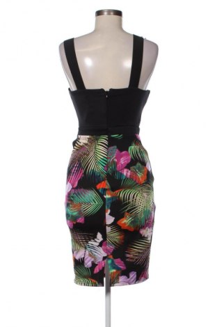 Рокля Lipsy London, Размер XS, Цвят Многоцветен, Цена 73,15 лв.