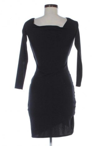 Рокля Lipsy London, Размер M, Цвят Черен, Цена 73,15 лв.