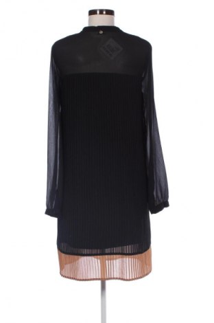 Рокля Liu Jo, Размер M, Цвят Черен, Цена 82,99 лв.