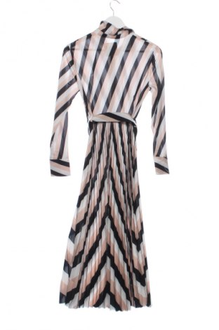 Рокля Mango, Размер S, Цвят Многоцветен, Цена 34,99 лв.