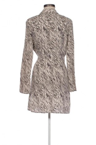 Рокля Mango, Размер M, Цвят Многоцветен, Цена 47,88 лв.