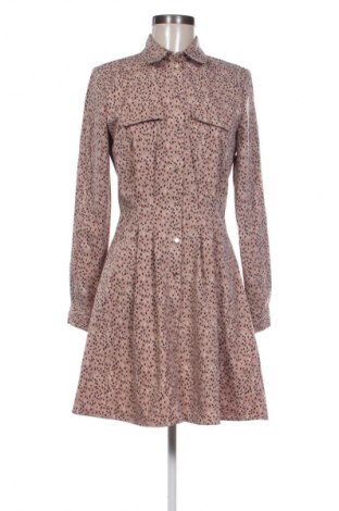 Рокля Mohito, Размер M, Цвят Многоцветен, Цена 39,03 лв.