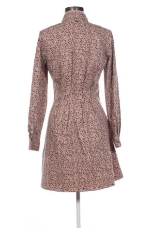 Рокля Mohito, Размер M, Цвят Многоцветен, Цена 39,03 лв.