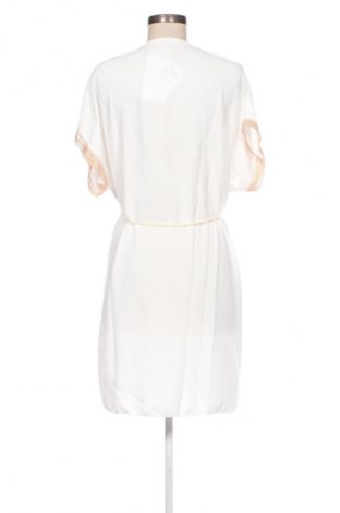 Rochie NEW COLLECTION, Mărime M, Culoare Alb, Preț 283,89 Lei