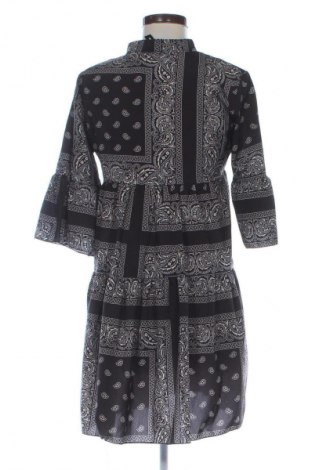 Kleid NEW COLLECTION, Größe L, Farbe Mehrfarbig, Preis 24,49 €