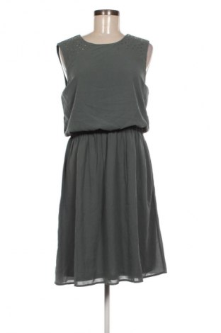 Kleid ONLY, Größe M, Farbe Grün, Preis 71,99 €