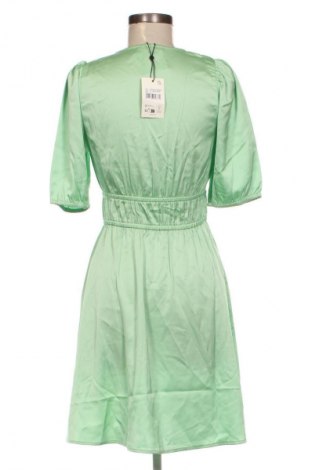 Рокля Pepe Jeans, Размер L, Цвят Зелен, Цена 189,99 лв.
