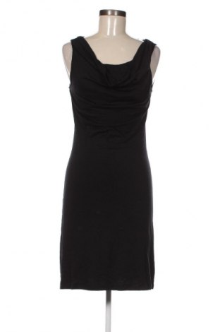 Рокля Pier One, Размер M, Цвят Черен, Цена 62,56 лв.