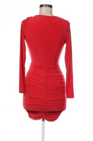 Kleid Pretty Little Thing, Größe XS, Farbe Rot, Preis 20,03 €