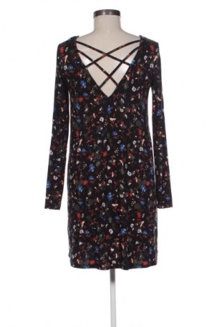 Šaty  Pull&Bear, Velikost S, Barva Vícebarevné, Cena  494,00 Kč