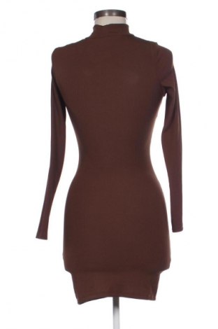Sukienka Pull&Bear, Rozmiar XS, Kolor Brązowy, Cena 89,71 zł