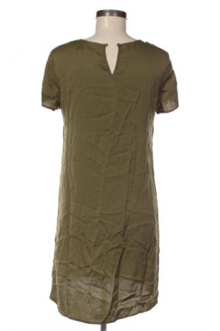 Рокля Quince, Размер S, Цвят Зелен, Цена 48,88 лв.