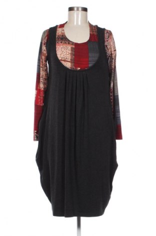 Ruha R&R, Méret M, Szín Sokszínű, Ár 7 800 Ft