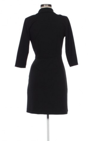 Рокля Reserved, Размер XS, Цвят Черен, Цена 47,85 лв.