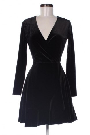 Rochie Reserved, Mărime XS, Culoare Negru, Preț 102,89 Lei