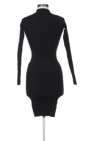 Šaty  Reserved, Velikost S, Barva Černá, Cena  496,00 Kč