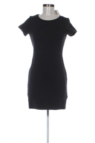 Kleid Reserved, Größe M, Farbe Schwarz, Preis 19,95 €