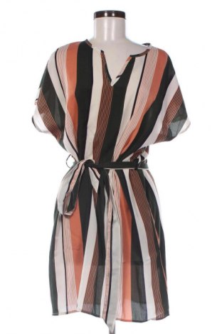 Рокля SHEIN, Размер M, Цвят Многоцветен, Цена 39,14 лв.