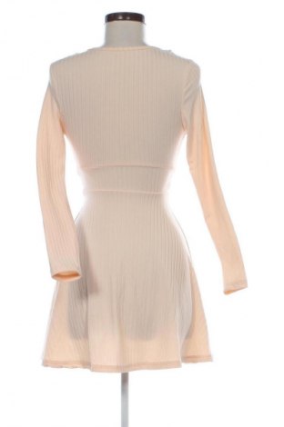 Рокля SHEIN, Размер XS, Цвят Розов, Цена 39,03 лв.