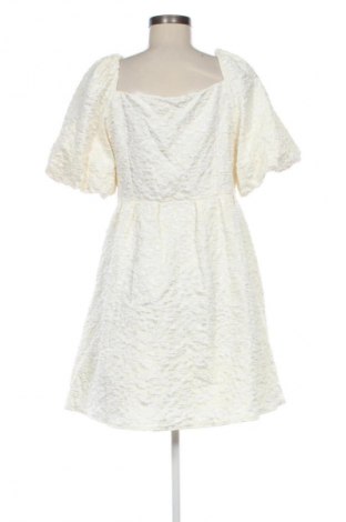 Φόρεμα SHEIN, Μέγεθος M, Χρώμα Εκρού, Τιμή 19,95 €