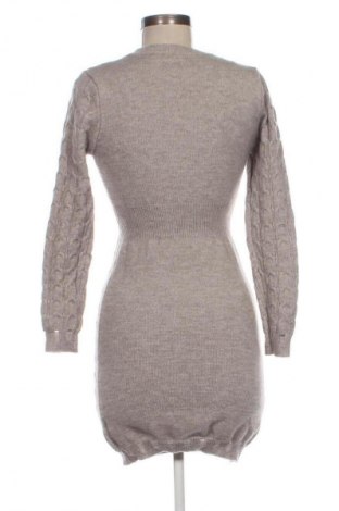 Рокля SHEIN, Размер M, Цвят Бежов, Цена 14,99 лв.