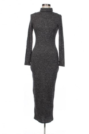 Šaty  SHEIN, Velikost M, Barva Šedá, Cena  339,00 Kč