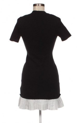 Ruha Sandro, Méret S, Szín Fekete, Ár 71 069 Ft