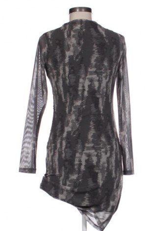 Рокля Sinsay, Размер M, Цвят Многоцветен, Цена 39,00 лв.
