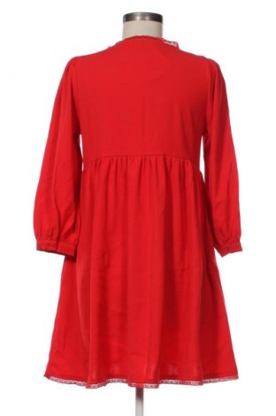 Рокля Sinsay, Размер S, Цвят Червен, Цена 35,99 лв.