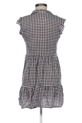 Рокля Stradivarius, Размер L, Цвят Многоцветен, Цена 48,88 лв.