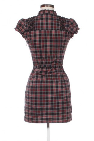 Рокля Tally Weijl, Размер S, Цвят Многоцветен, Цена 39,03 лв.