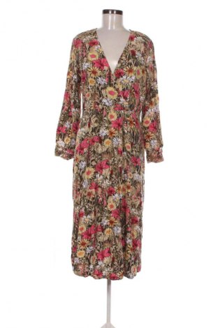 Рокля Tatuum, Размер L, Цвят Многоцветен, Цена 82,08 лв.