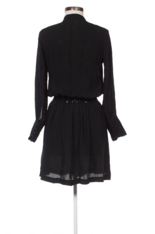 Рокля Tiger Of Sweden, Размер M, Цвят Черен, Цена 130,07 лв.