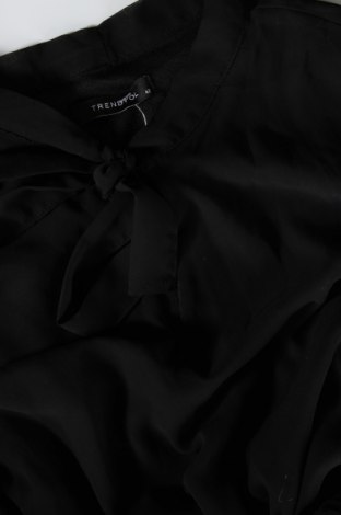 Ruha Trendyol, Méret L, Szín Fekete, Ár 7 646 Ft