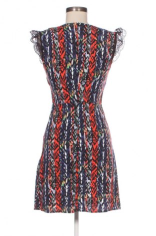 Рокля Trendyol, Размер S, Цвят Многоцветен, Цена 35,28 лв.
