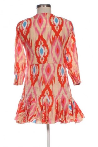 Sukienka Trendyol, Rozmiar XS, Kolor Kolorowy, Cena 110,34 zł