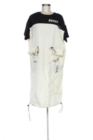 Рокля Unbranded, Размер XXL, Цвят Многоцветен, Цена 72,96 лв.