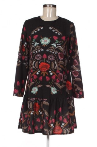Рокля Unbranded, Размер M, Цвят Многоцветен, Цена 39,14 лв.