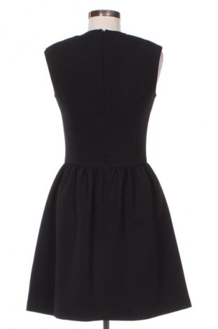 Ruha Bizuu, Méret M, Szín Fekete, Ár 7 229 Ft