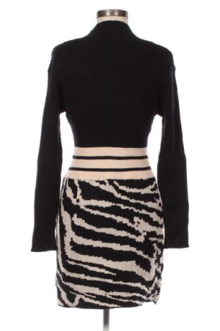 Рокля Unbranded, Размер L, Цвят Многоцветен, Цена 18,99 лв.