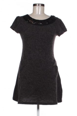 Рокля Unbranded, Размер XXL, Цвят Сив, Цена 39,10 лв.