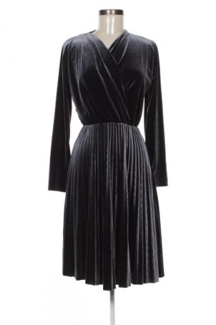 Рокля Unbranded, Размер M, Цвят Сив, Цена 35,99 лв.