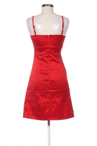 Ruha Unbranded, Méret M, Szín Piros, Ár 7 830 Ft