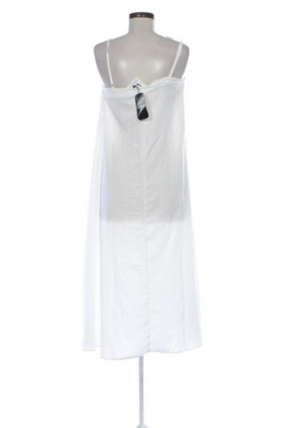 Ruha Unbranded, Méret M, Szín Fehér, Ár 12 400 Ft
