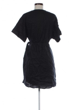 Рокля United Colors Of Benetton, Размер S, Цвят Черен, Цена 48,00 лв.