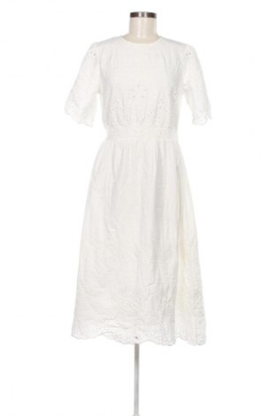 Рокля VILA, Размер M, Цвят Бял, Цена 62,99 лв.