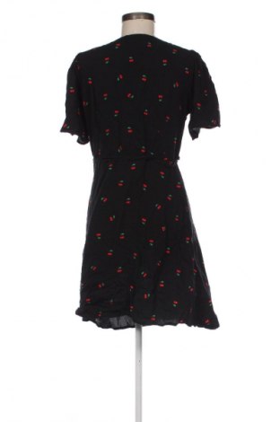 Рокля Vero Moda, Размер M, Цвят Многоцветен, Цена 77,99 лв.