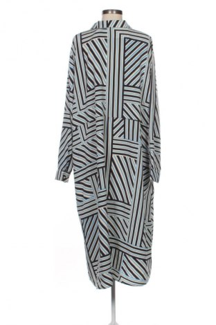 Рокля Vero Moda, Размер 3XL, Цвят Многоцветен, Цена 62,99 лв.