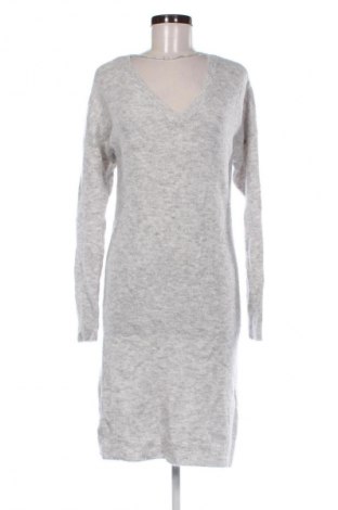 Sukienka Vero Moda, Rozmiar M, Kolor Szary, Cena 53,99 zł